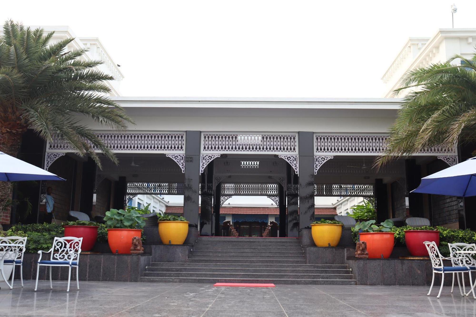 Mayfair Palm Beach Resort Gopālpur Екстериор снимка