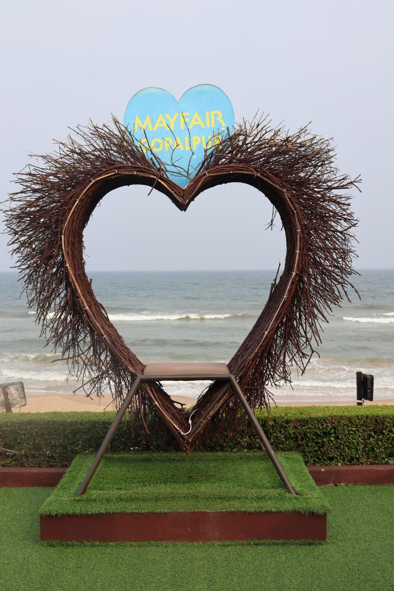 Mayfair Palm Beach Resort Gopālpur Екстериор снимка
