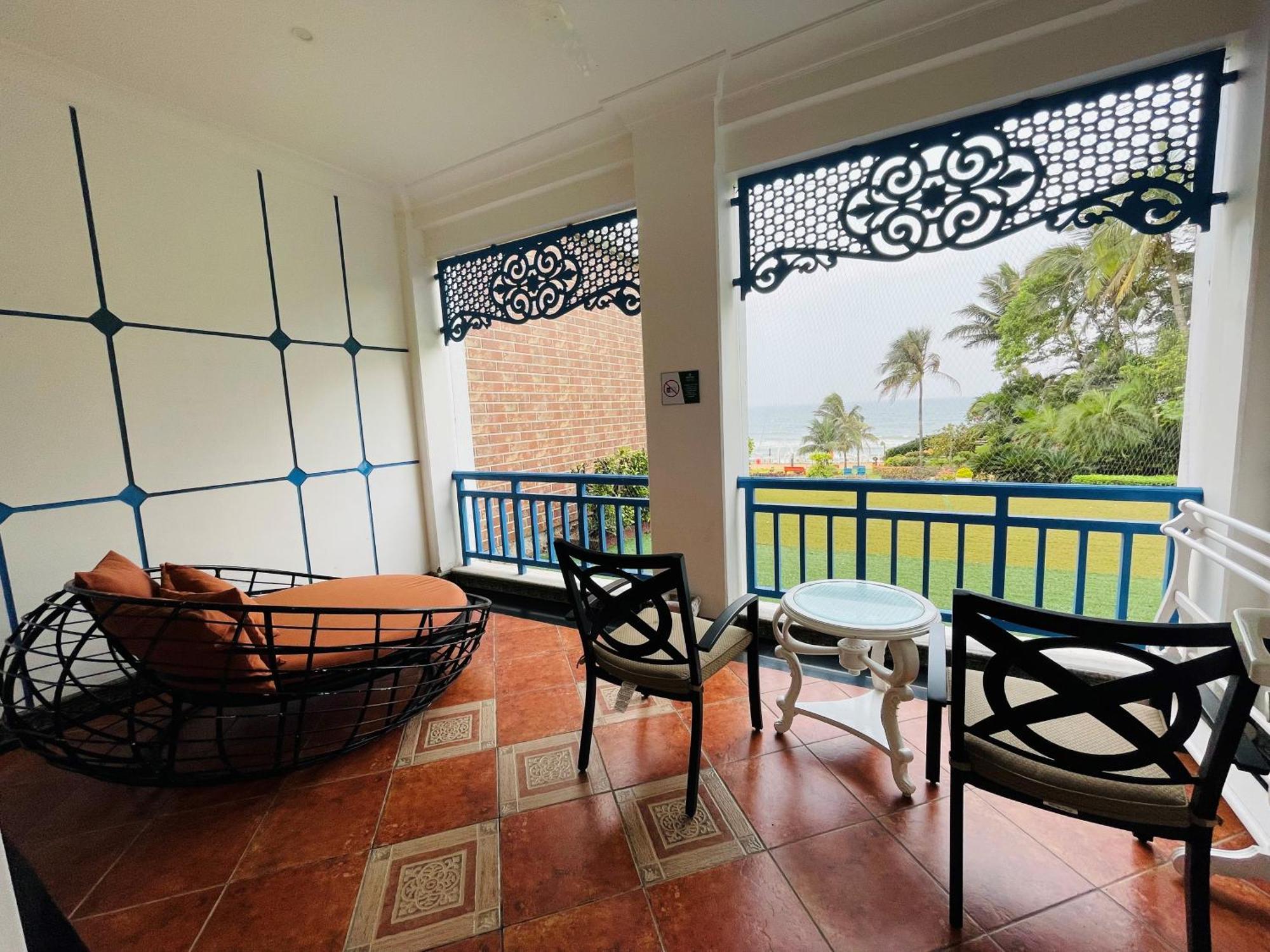 Mayfair Palm Beach Resort Gopālpur Екстериор снимка